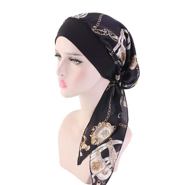 Adaline Lång Svart Kemo-Scarf Med Guldmönster - Barock